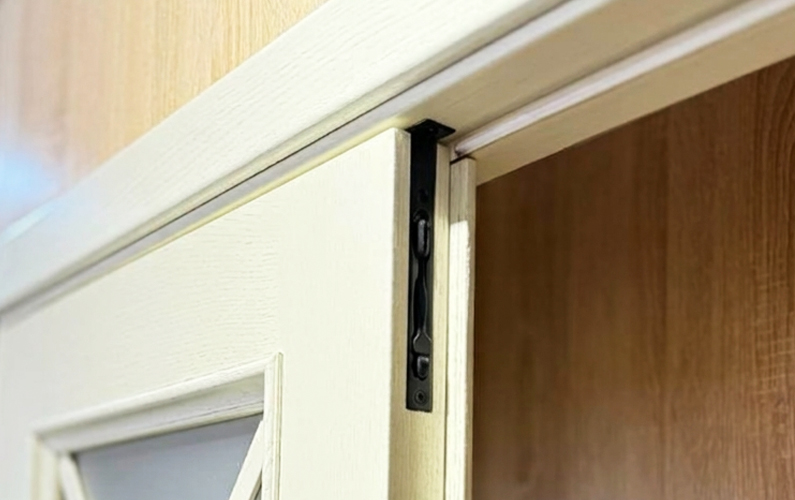 Zăvor pentru ușă îngropat   R-140  AB (bronze)