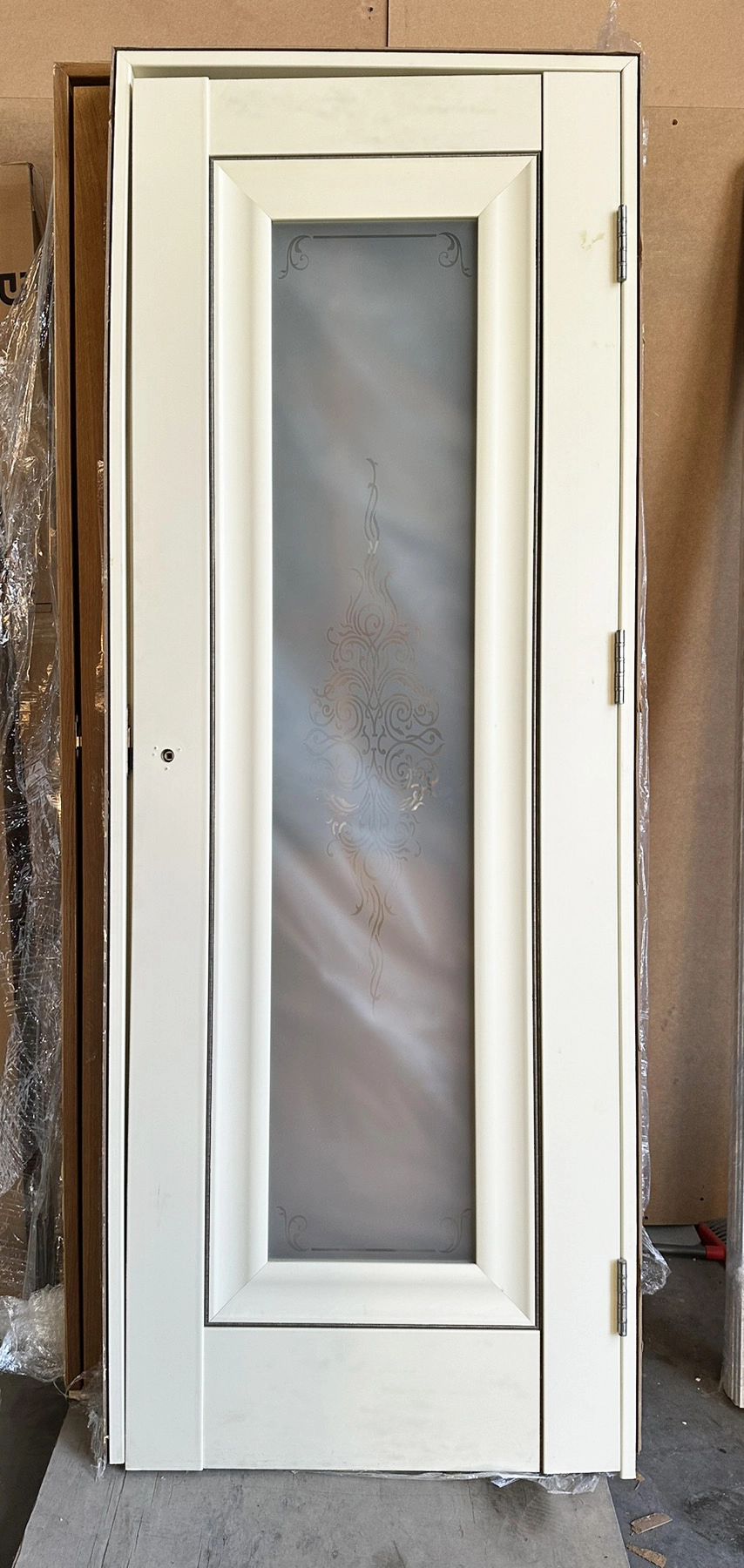 РАСПРОДАЖА ВИТРИНЫ!  СТИЛЬ матовая ваниль со стеклом (дверь в сборе - комплект в описании) Открывание - правое. Подробности у менеджеров!