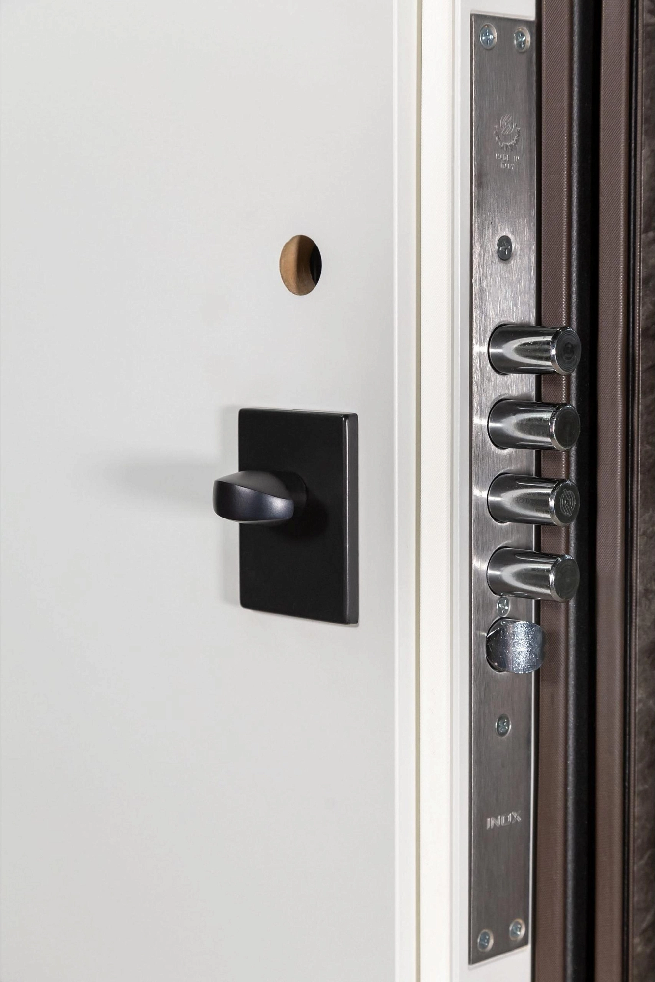 Входная дверь Термо FORTEZZA (Квадро) 536 Mamba morion/Белый Супермат